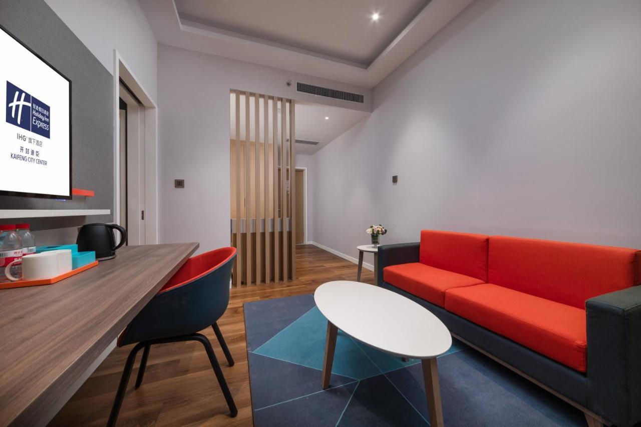 Holiday Inn Express Kaifeng City Center By Ihg Bagian luar foto
