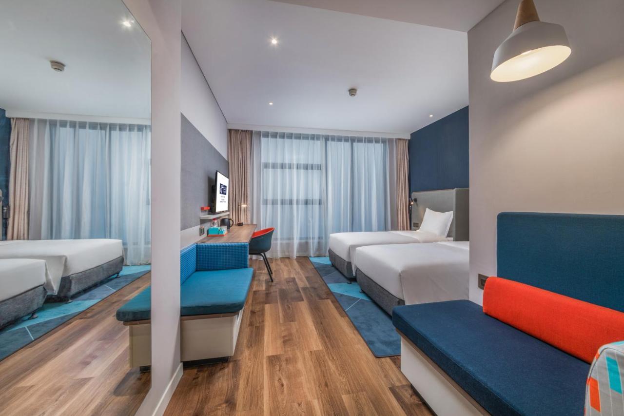 Holiday Inn Express Kaifeng City Center By Ihg Bagian luar foto