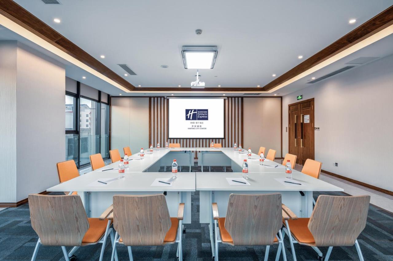 Holiday Inn Express Kaifeng City Center By Ihg Bagian luar foto