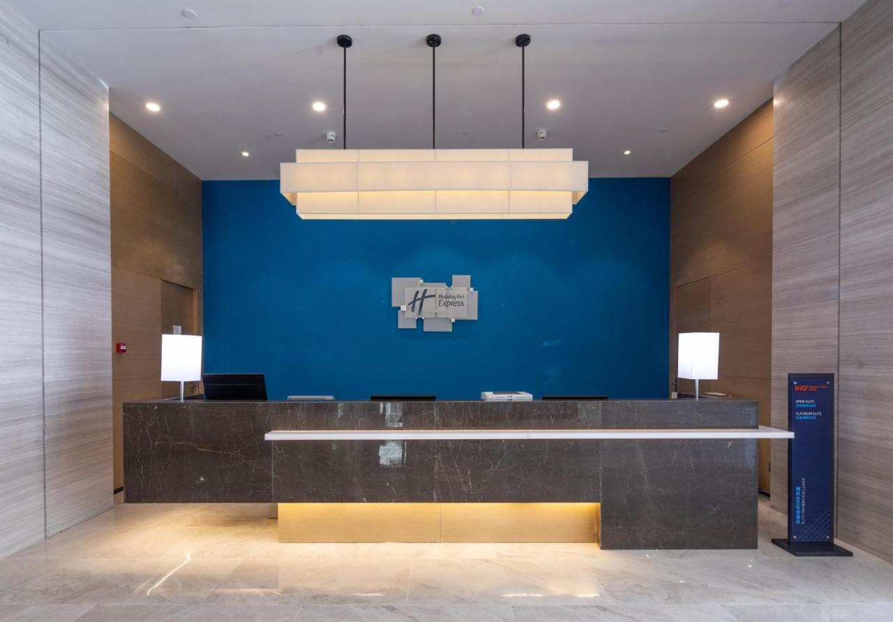 Holiday Inn Express Kaifeng City Center By Ihg Bagian luar foto